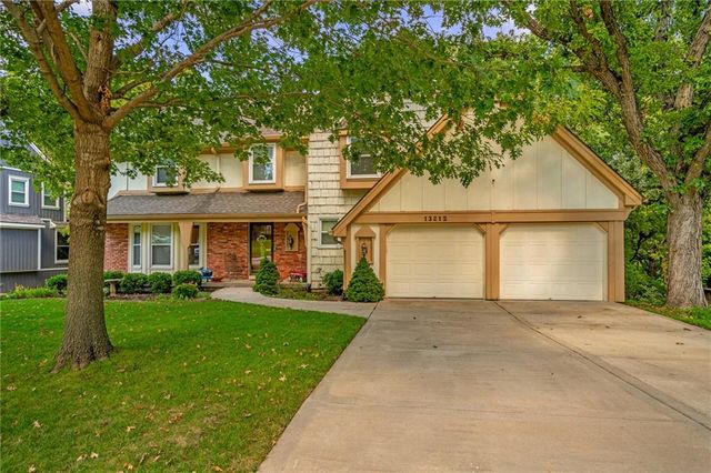 13212 W 84th Street, Lenexa, KS 66215