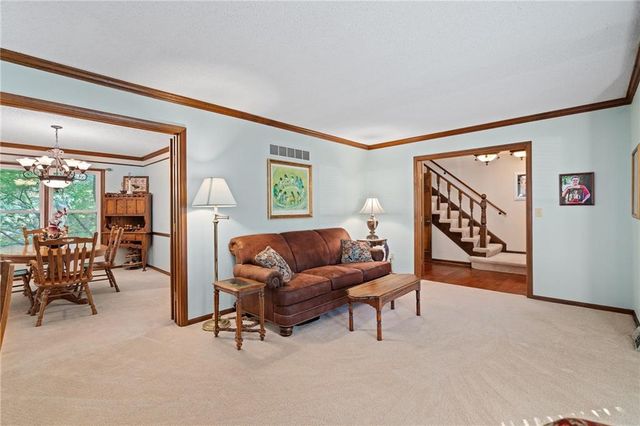 13212 W 84th Street, Lenexa, KS 66215