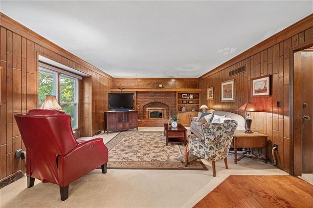 13212 W 84th Street, Lenexa, KS 66215