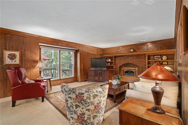 13212 W 84th Street, Lenexa, KS 66215