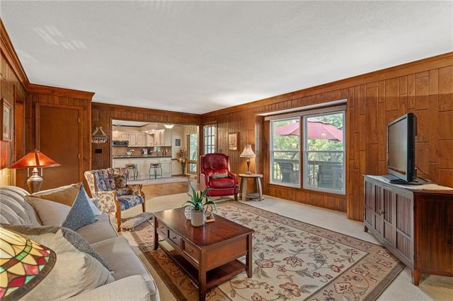 13212 W 84th Street, Lenexa, KS 66215