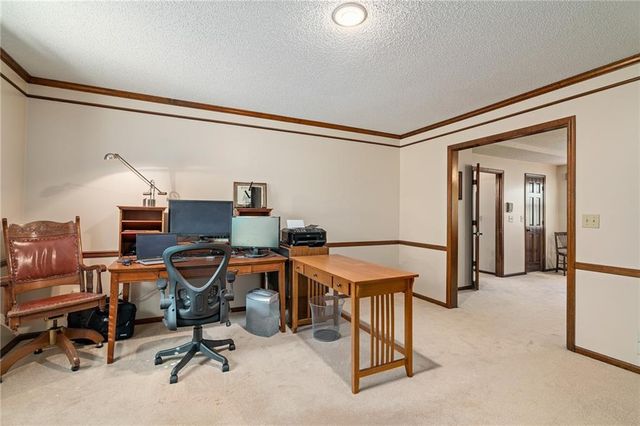 13212 W 84th Street, Lenexa, KS 66215