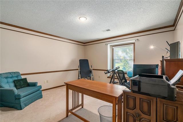 13212 W 84th Street, Lenexa, KS 66215