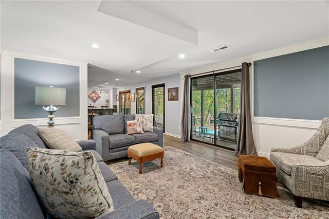 13212 W 84th Street, Lenexa, KS 66215