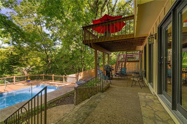 13212 W 84th Street, Lenexa, KS 66215