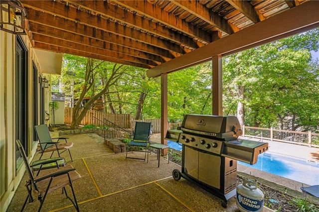 13212 W 84th Street, Lenexa, KS 66215