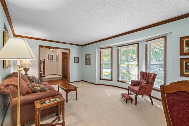 13212 W 84th Street, Lenexa, KS 66215