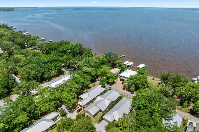 374 E Mitchell Avenue, Santa Rosa Beach, FL 32459