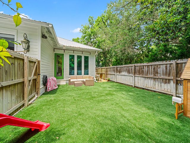 374 E Mitchell Avenue, Santa Rosa Beach, FL 32459