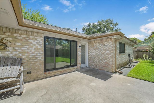 13615 Pepper Knoll Drive, Houston, TX 77065