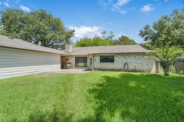 13615 Pepper Knoll Drive, Houston, TX 77065