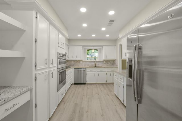 13615 Pepper Knoll Drive, Houston, TX 77065