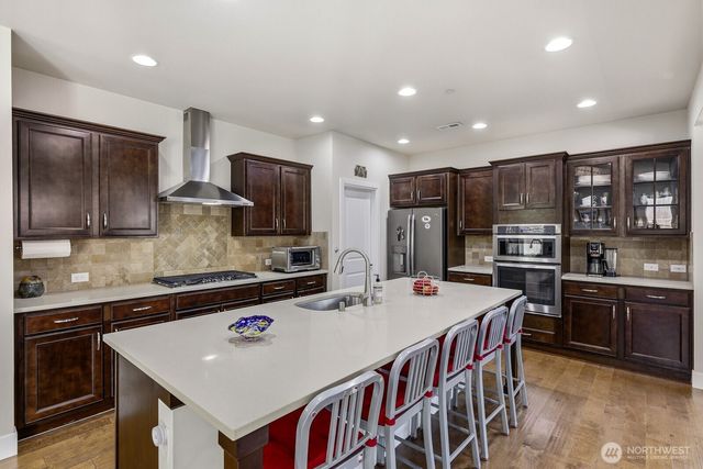 7430 NE 202nd Place, Kenmore, WA 98028