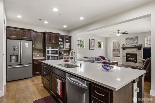 7430 NE 202nd Place, Kenmore, WA 98028