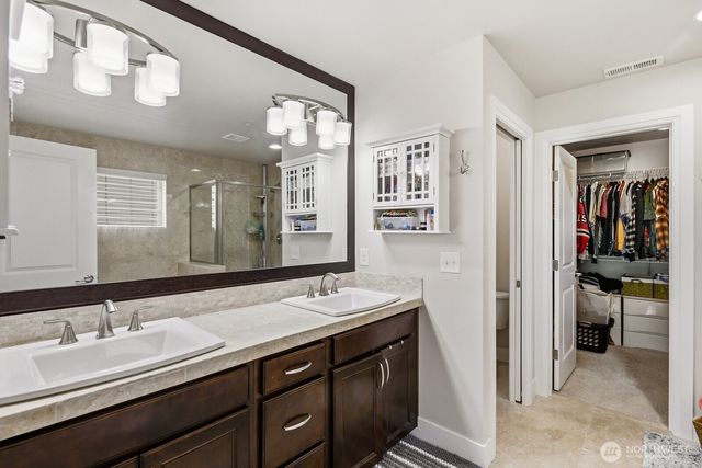 7430 NE 202nd Place, Kenmore, WA 98028