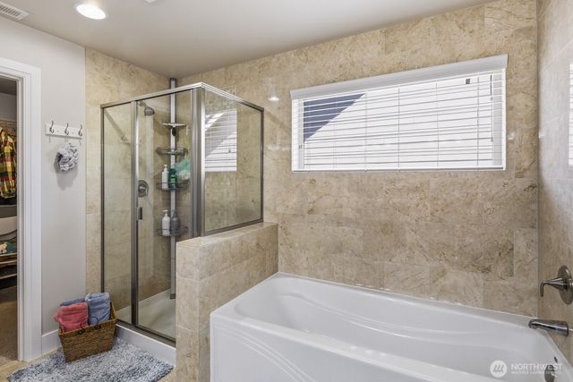 7430 NE 202nd Place, Kenmore, WA 98028