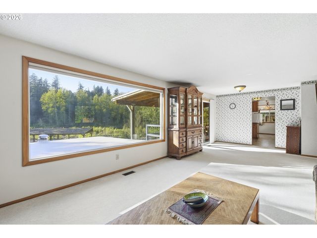 28236 HIST. COLUMBIA RIVER Hwy, Troutdale, OR 97060