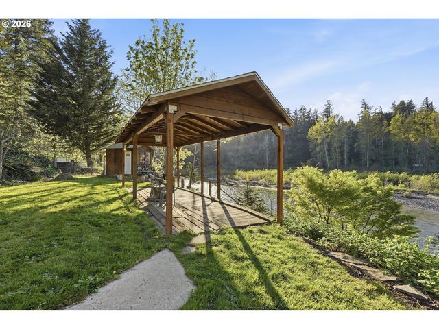 28236 HIST. COLUMBIA RIVER Hwy, Troutdale, OR 97060