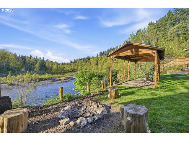 28236 HIST. COLUMBIA RIVER Hwy, Troutdale, OR 97060