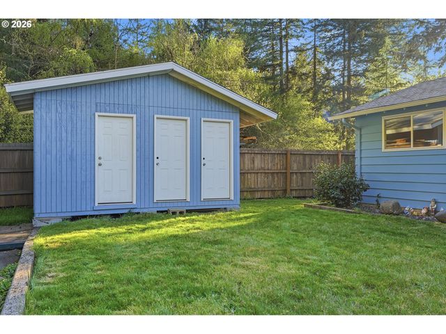 28236 HIST. COLUMBIA RIVER Hwy, Troutdale, OR 97060