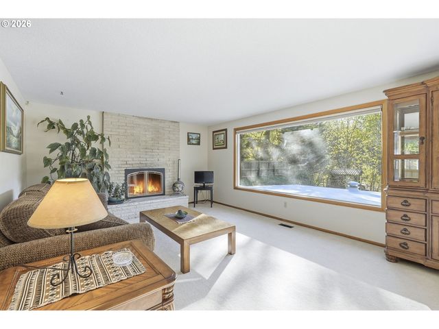 28236 HIST. COLUMBIA RIVER Hwy, Troutdale, OR 97060