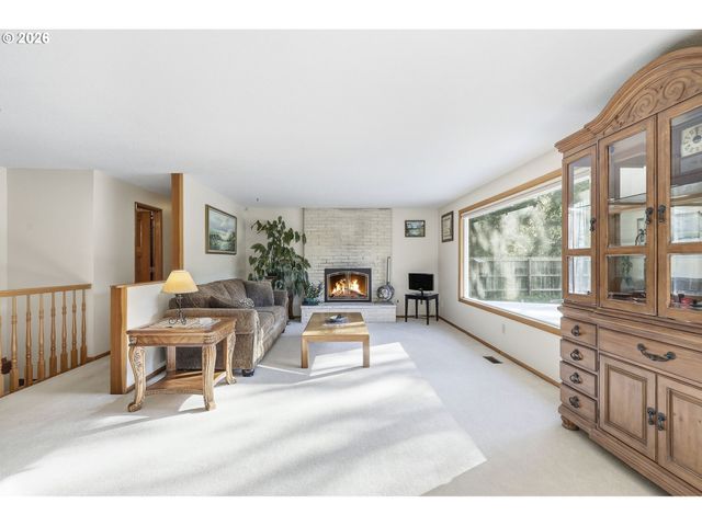 28236 HIST. COLUMBIA RIVER Hwy, Troutdale, OR 97060