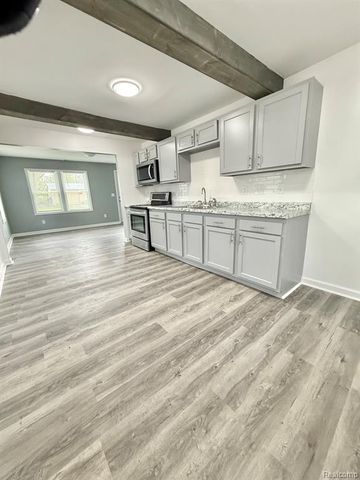 3336 Leta Avenue, Burton, MI 48529