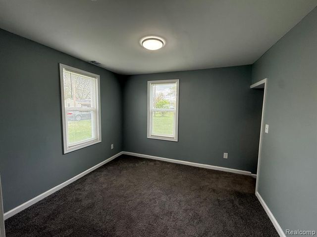 3336 Leta Avenue, Burton, MI 48529