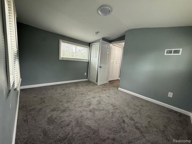 3336 Leta Avenue, Burton, MI 48529