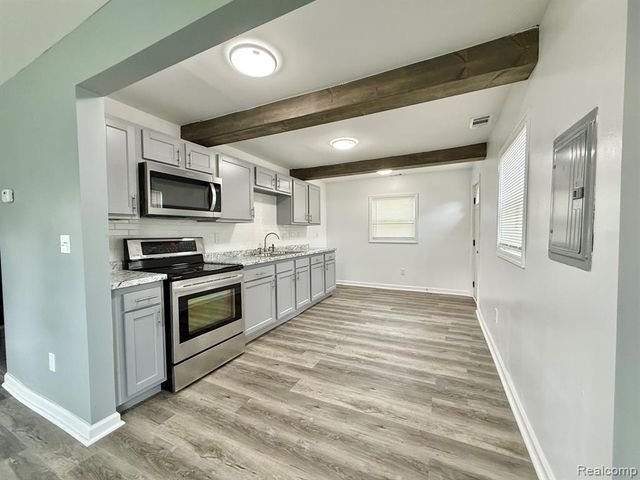 3336 Leta Avenue, Burton, MI 48529