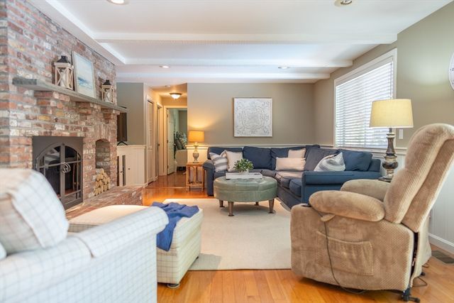 121 Salt Rock Rd, Barnstable, MA 02630