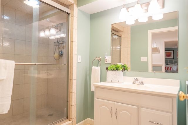 121 Salt Rock Rd, Barnstable, MA 02630