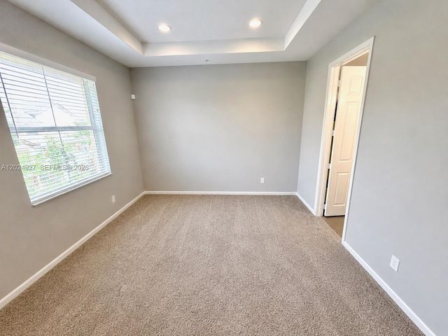 3909 White Peacock Ln, Coconut Creek, FL 33073