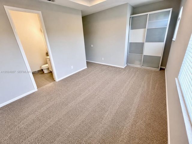 3909 White Peacock Ln, Coconut Creek, FL 33073