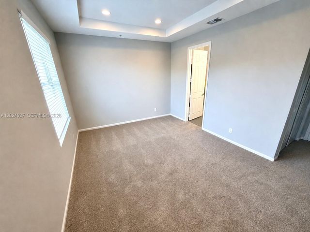 3909 White Peacock Ln, Coconut Creek, FL 33073