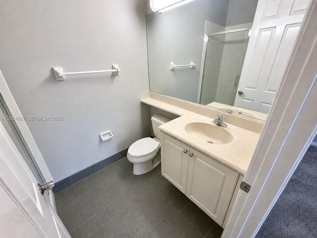 3909 White Peacock Ln, Coconut Creek, FL 33073