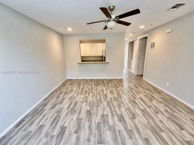 3909 White Peacock Ln, Coconut Creek, FL 33073