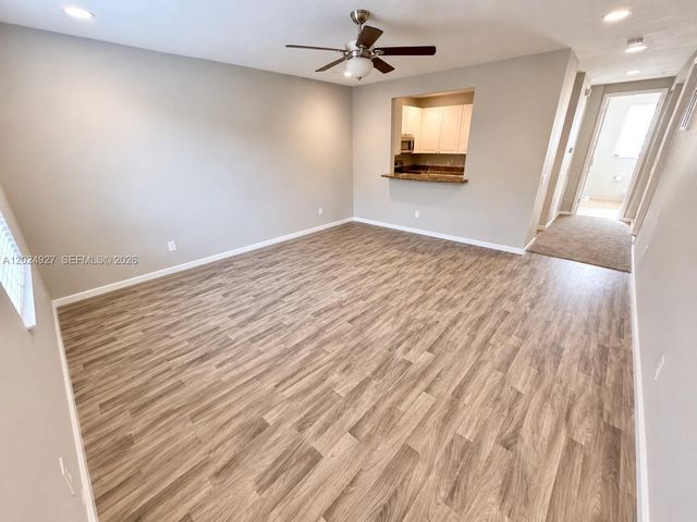 3909 White Peacock Ln, Coconut Creek, FL 33073