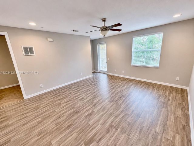 3909 White Peacock Ln, Coconut Creek, FL 33073