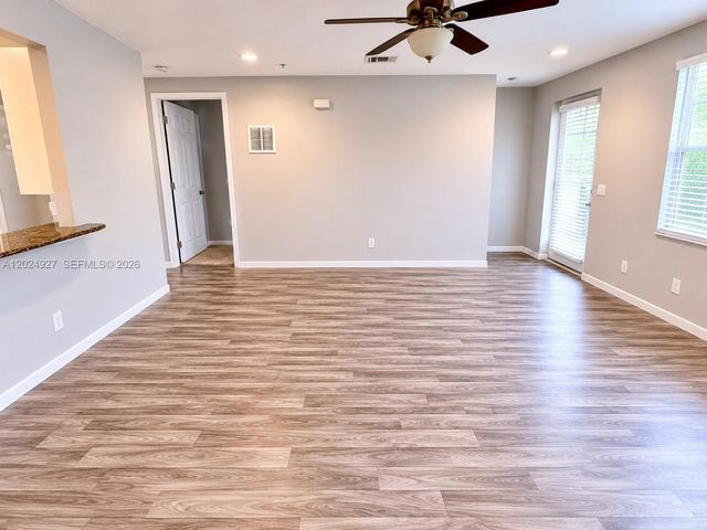 3909 White Peacock Ln, Coconut Creek, FL 33073