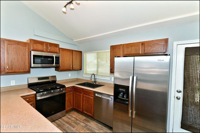 804 MARGARITA Street, Anthony, TX 79821
