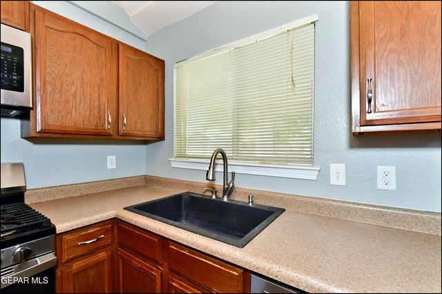 804 MARGARITA Street, Anthony, TX 79821
