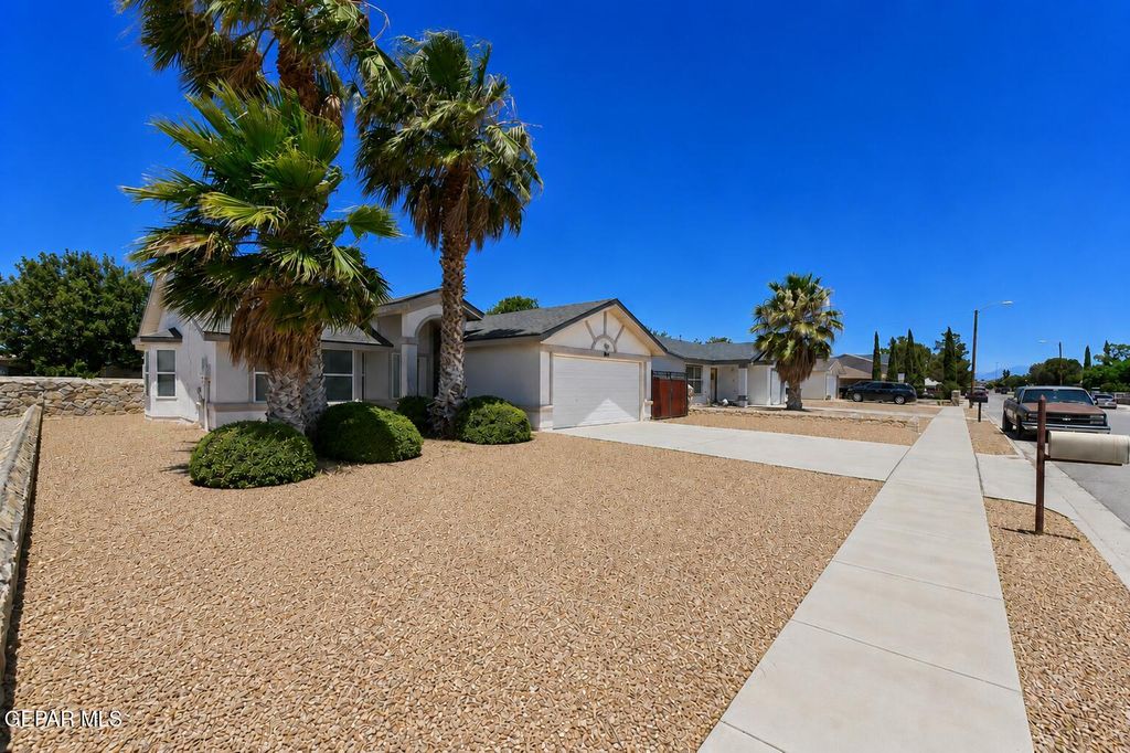 804 MARGARITA Street, Anthony, TX 79821