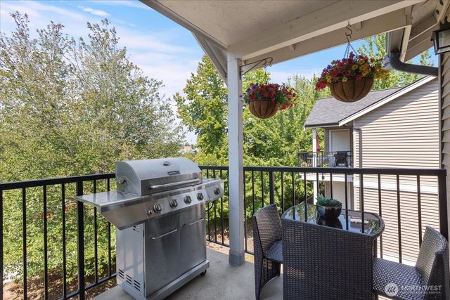 26027 106th Place SE #C302, Kent, WA 98030
