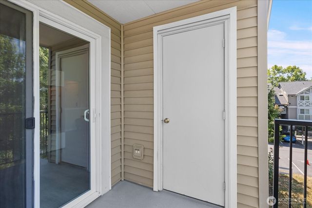 26027 106th Place SE #C302, Kent, WA 98030