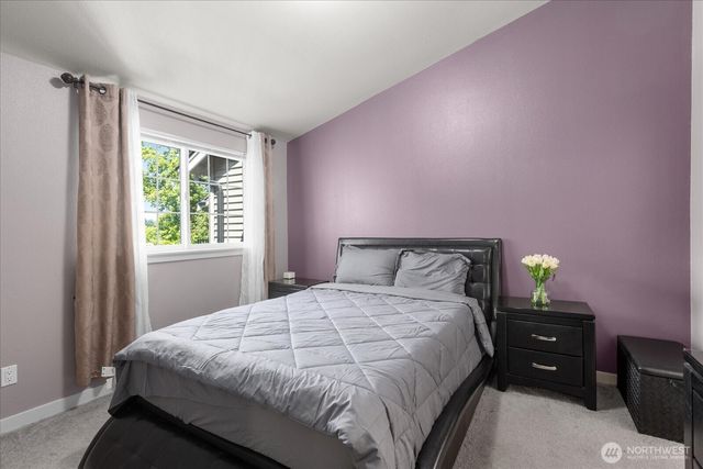 26027 106th Place SE #C302, Kent, WA 98030