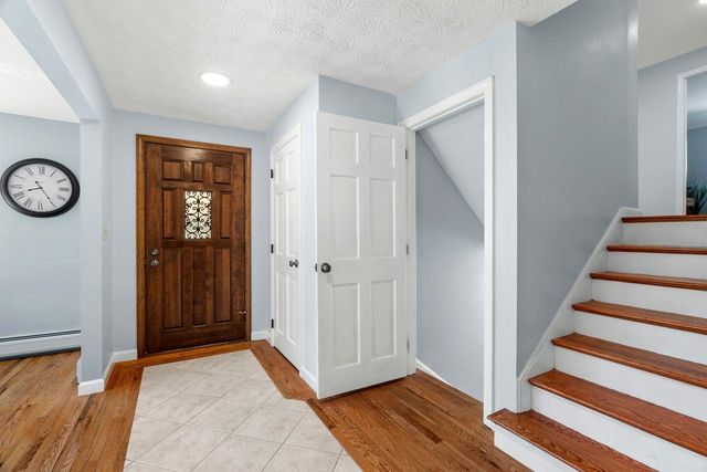 24 Beechwood Road, Hudson, NH 03051