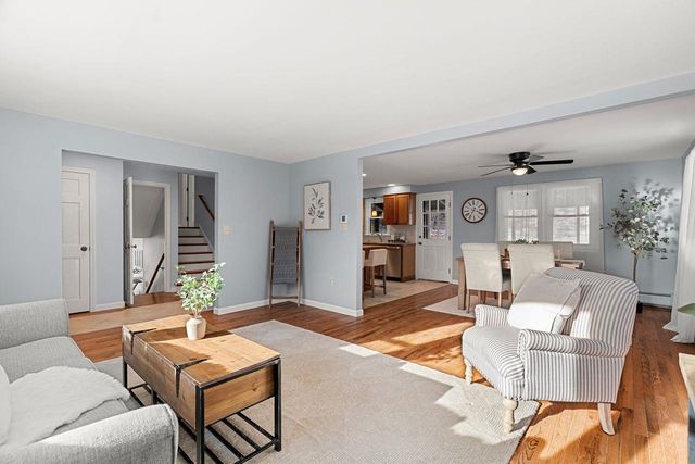 24 Beechwood Road, Hudson, NH 03051