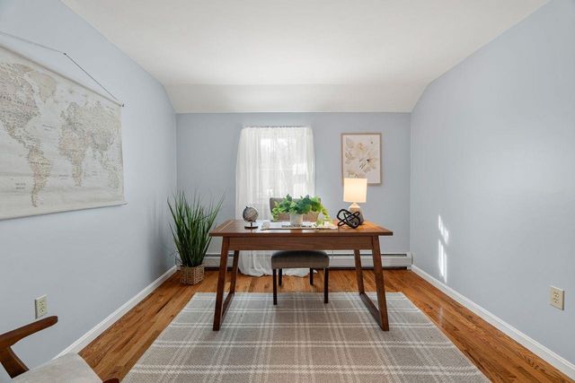 24 Beechwood Road, Hudson, NH 03051