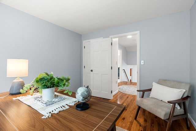 24 Beechwood Road, Hudson, NH 03051